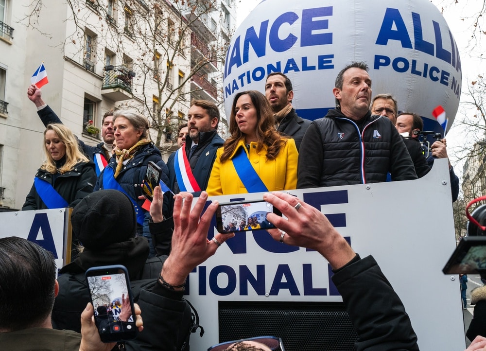 Sarah Knafo – Eric Zemmour : trahison en vue pour 2027 ?
