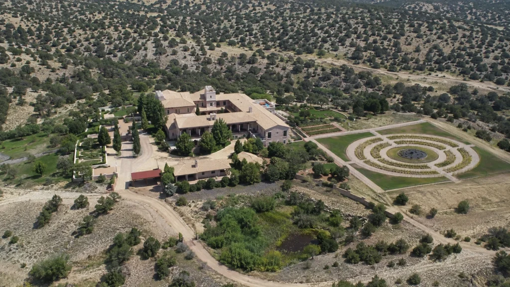 Le Nouveau-Mexique accuse le ministère de la Justice de bloquer son enquête sur les crimes du Zorro Ranch